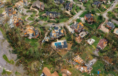 مخاطر المناخ تهز سوق الإسكان الأمريكي